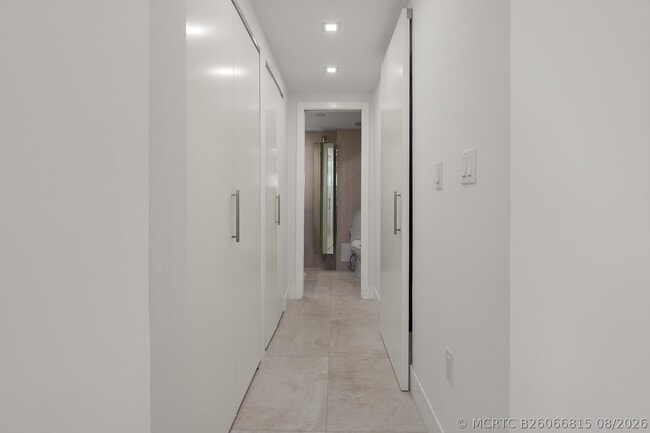 Building Photo - 170 N Ocean Blvd
