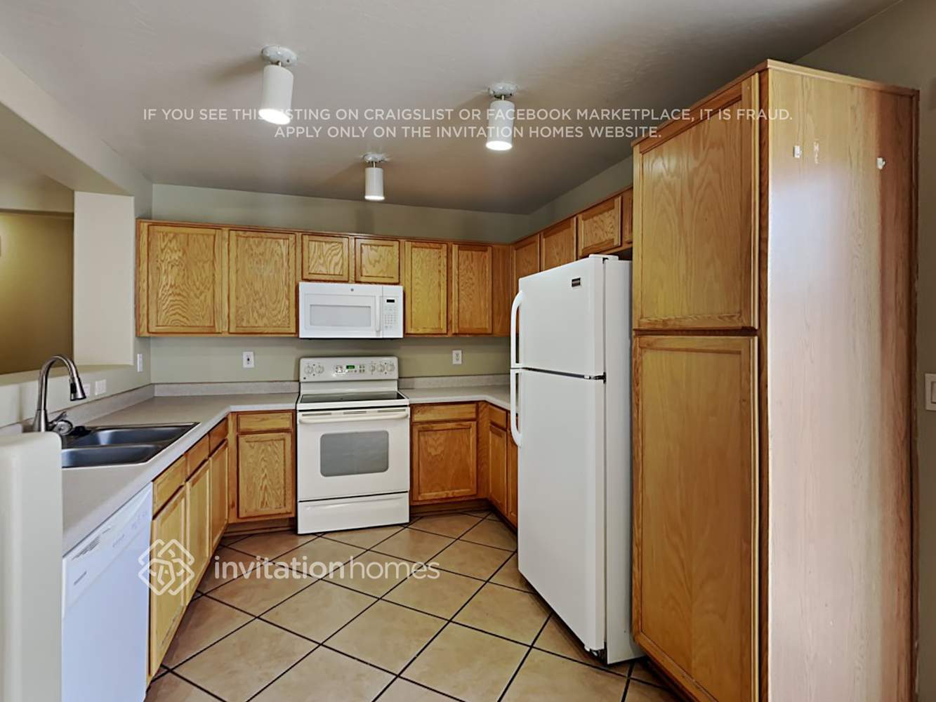 Building Photo - 6045 W Southgate Ave