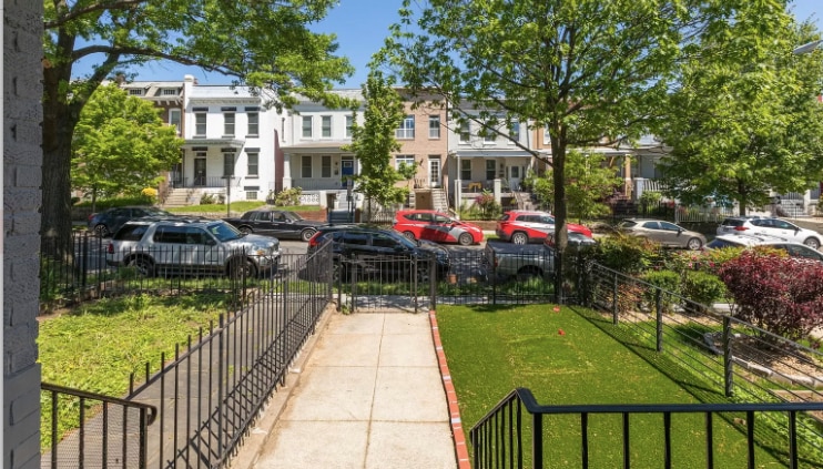 Building Photo - 624 Irving St NW