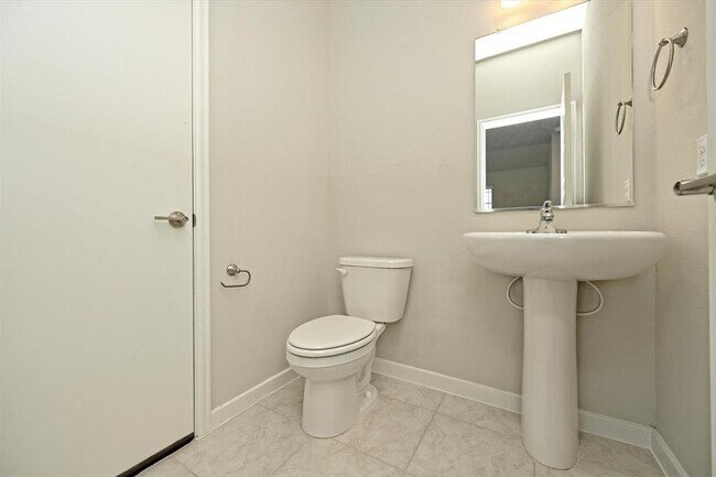 Building Photo - 469 Coyote Crk Wy