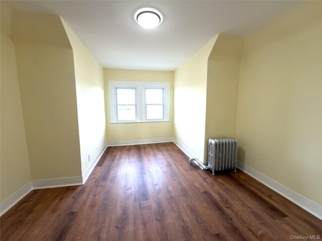 Building Photo - 302 W Hudson St