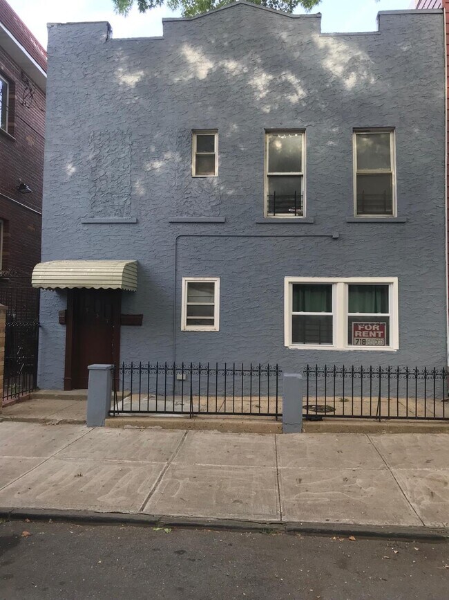 Primary Photo - 357 Linwood St