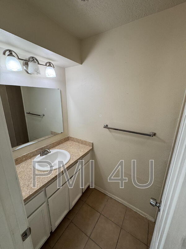 Building Photo - 9605 Benavides Rd SW