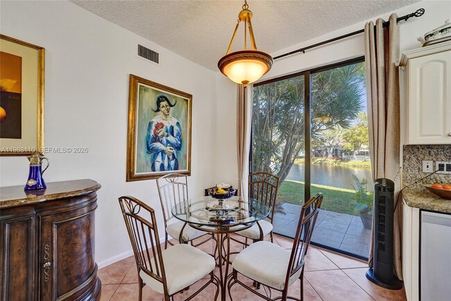 Building Photo - 1025 NW 105th Way