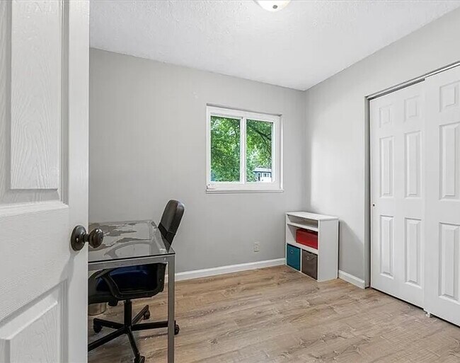 Building Photo - 284 Ramsey Ln