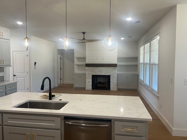 Building Photo - 4750 Cowboy St