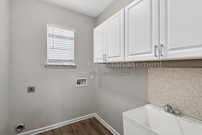 Building Photo - 5000 Joyful Noise Ln
