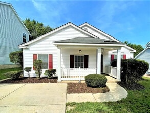 Building Photo - 5049 Parade Ln SW