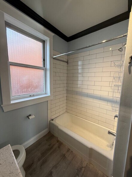 Building Photo - 2641 S Kingshighway Blvd