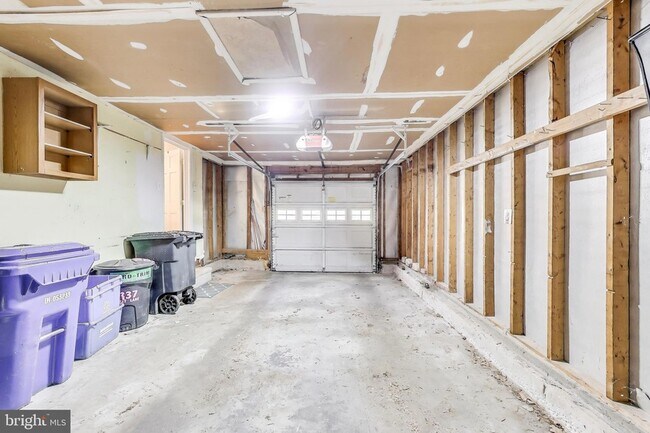Building Photo - 1337 Crockett Ln