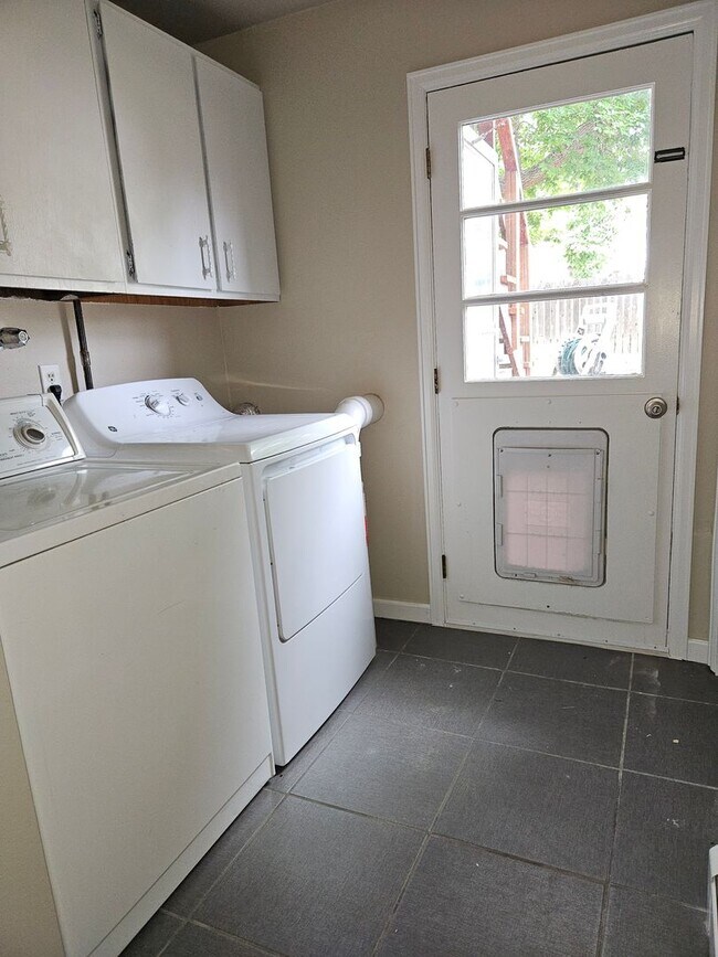 Building Photo - 2513 Fairplay Dr