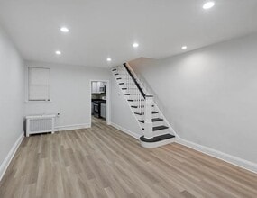 Building Photo - 2828 Winton St