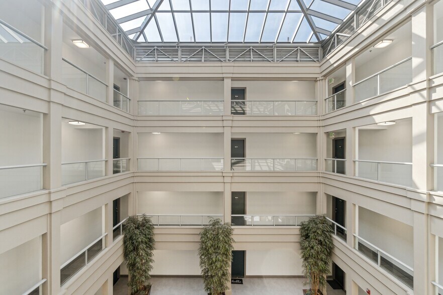 Building Photo - 500 5th Avenue West