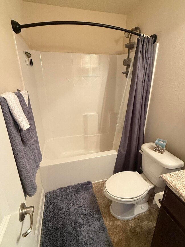 Building Photo - 2177 SE Dolphin Rd