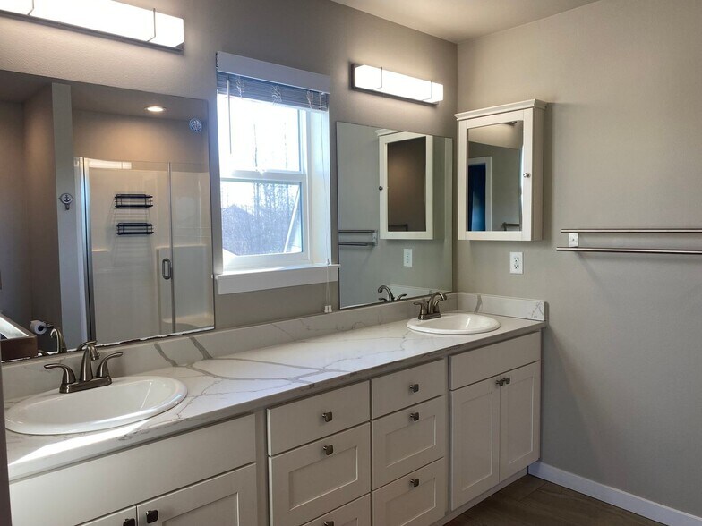 Building Photo - 1967 Calico Loop