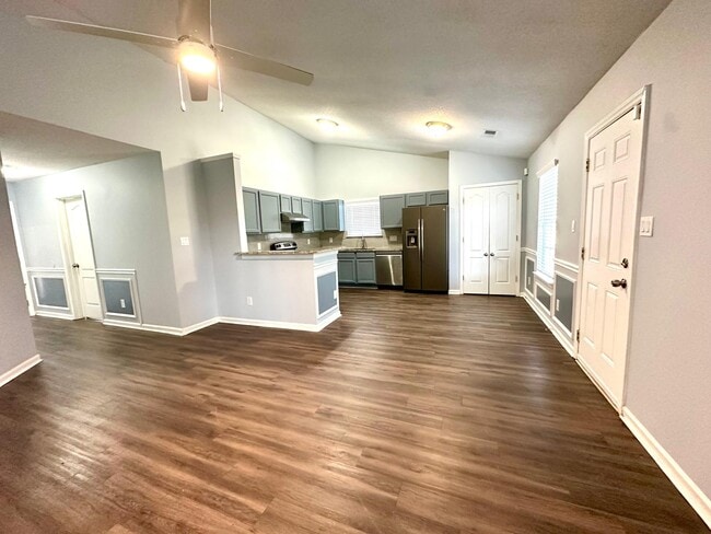 Building Photo - 8200 Reames Rd