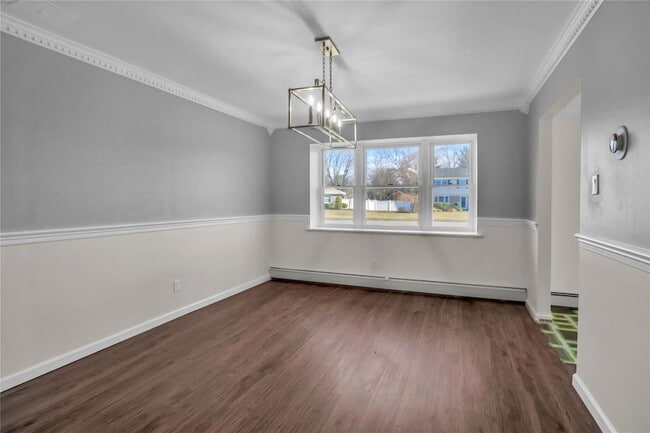Building Photo - 32 Manchester Ln