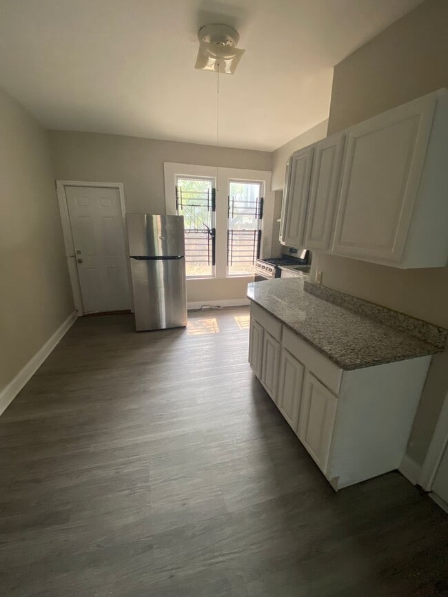 Building Photo - 351 Greenmount Ave