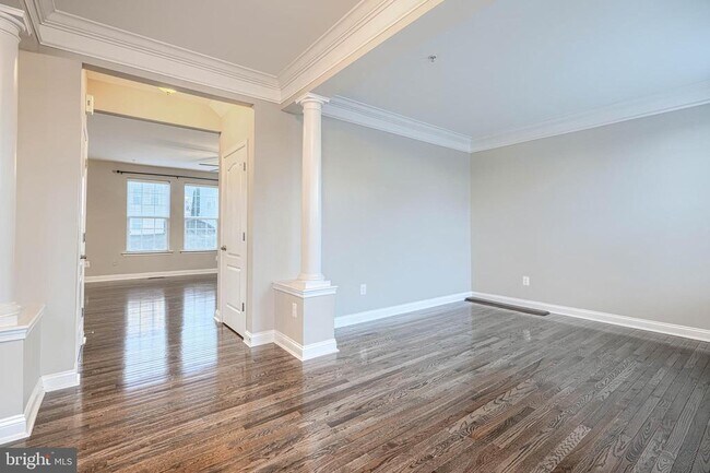 Building Photo - 601 Long Wall Dr