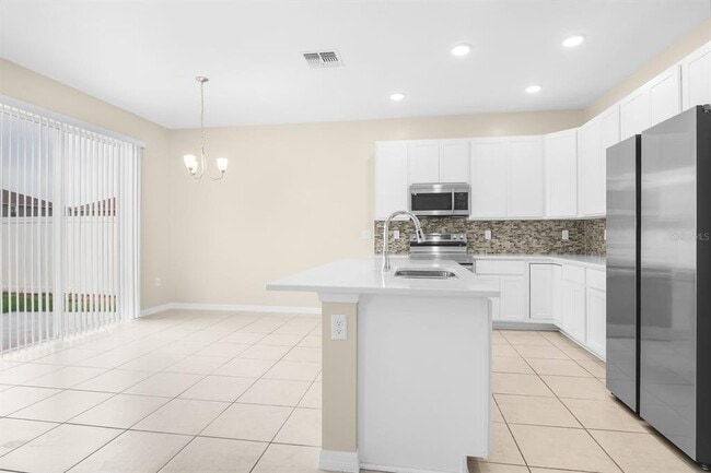 Building Photo - 566 Pawnee Ct