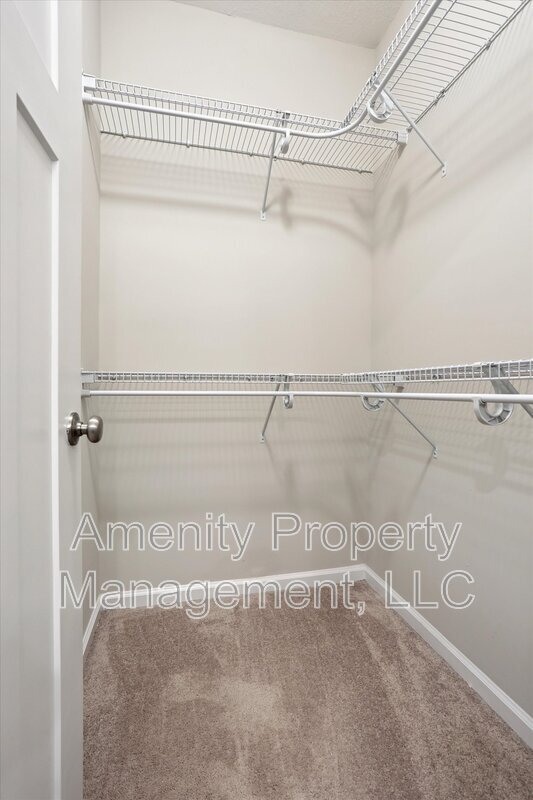 Building Photo - 1208 Kings Land Court