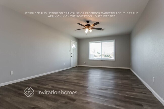 Building Photo - 10845 N 44th Ln