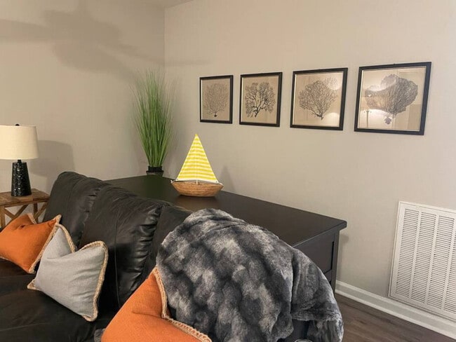 Building Photo - 3500 Clover Rd