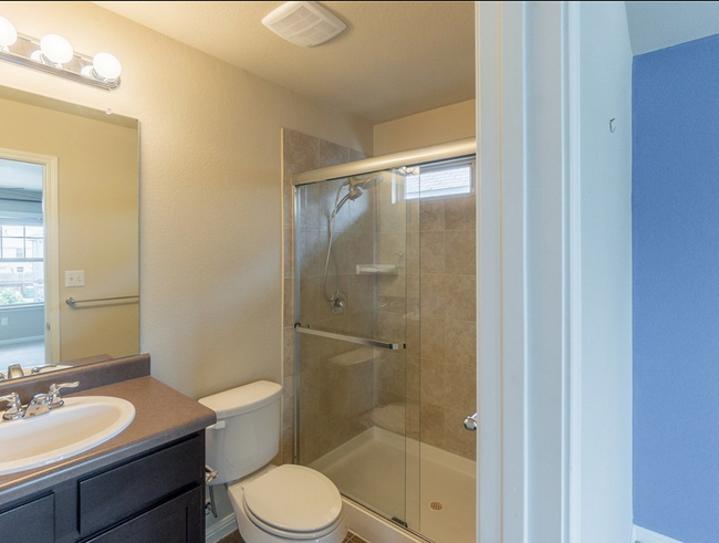 Building Photo - Charming 3-Bedroom Home in the Heart of Au...