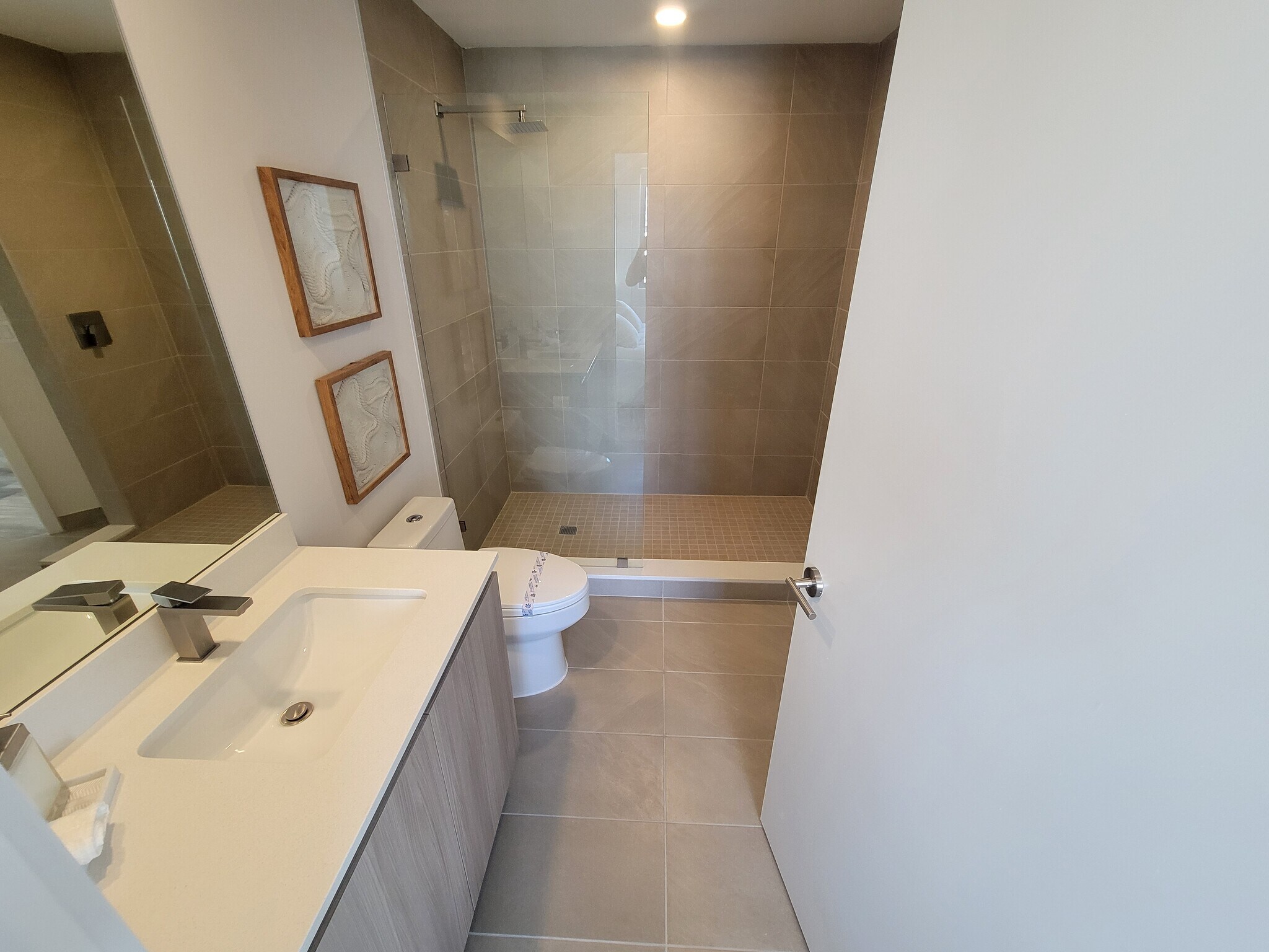 Building Photo - 9501 SW 70th Ave