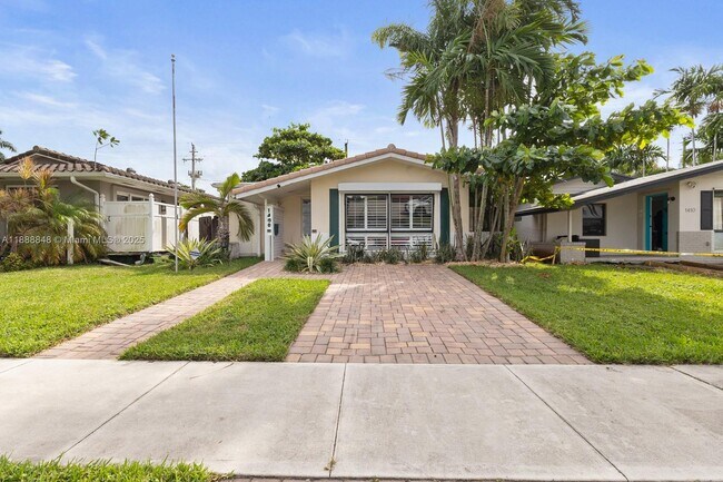 Building Photo - 1406 Polk St