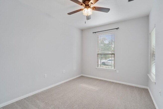 Building Photo - 5704 Arbor Hill Ln