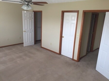Building Photo - 2730 Stonebridge Ct