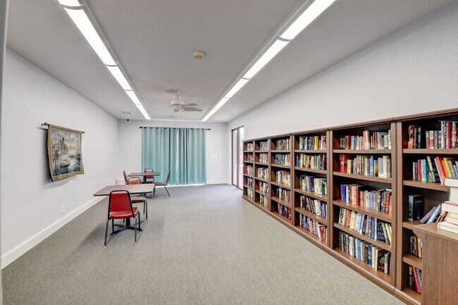 Building Photo - 14527 Bonaire Blvd