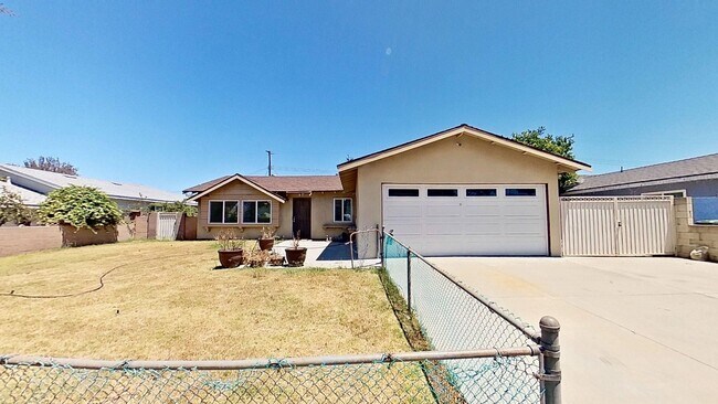 Building Photo - 13922 Heidi St