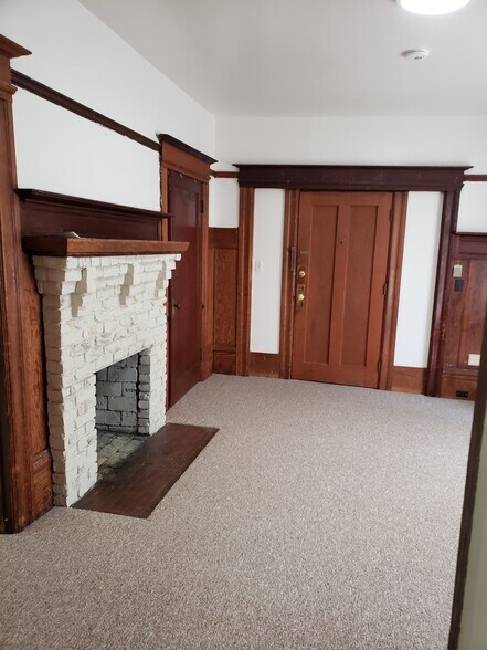 Building Photo - 1924 Channing Way