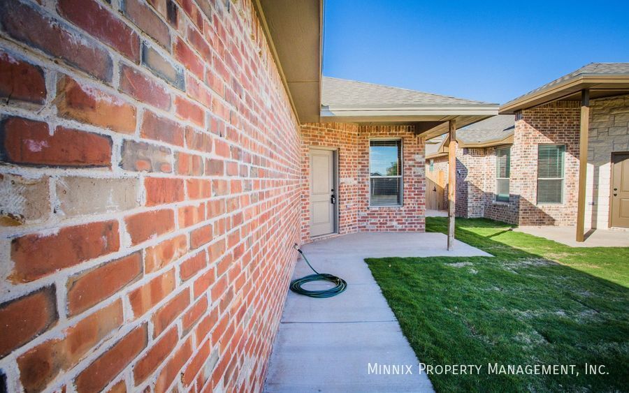 Primary Photo - 5526 122nd Street