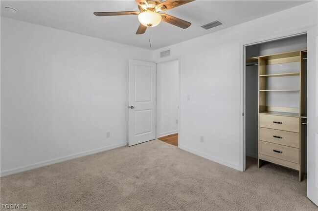 Building Photo - 185 Yager Cir