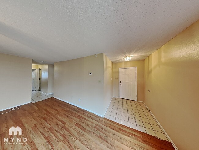 Building Photo - 21638 Longwood