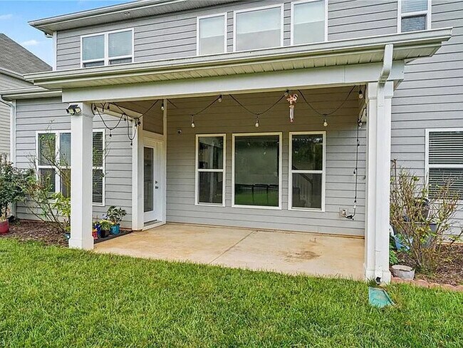 Building Photo - Lease to Own