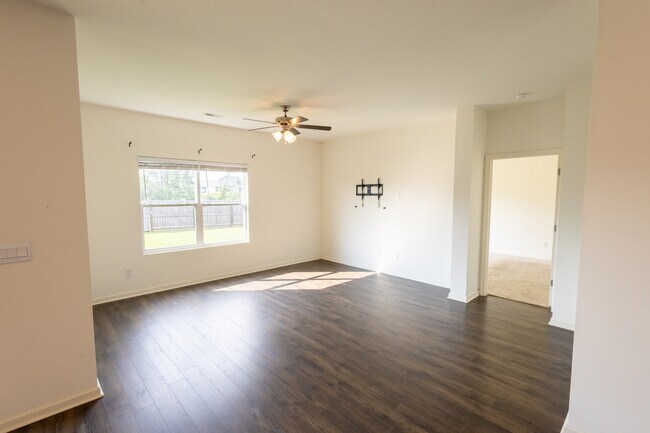 Building Photo - 5791 Mountain View Trl