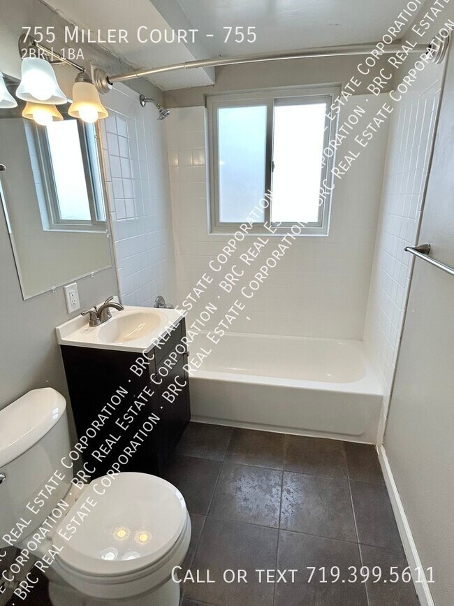 Building Photo - 755 Miller Ct