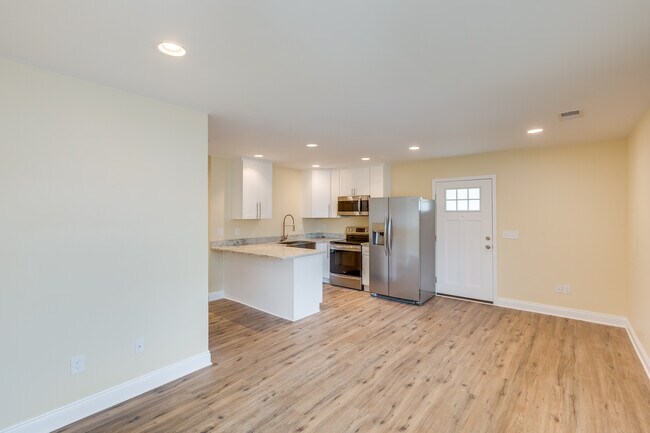 Living Room & Kitchen - 1509 Congress St