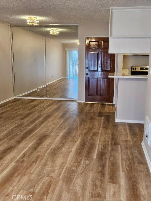 Building Photo - 18307 Burbank Blvd