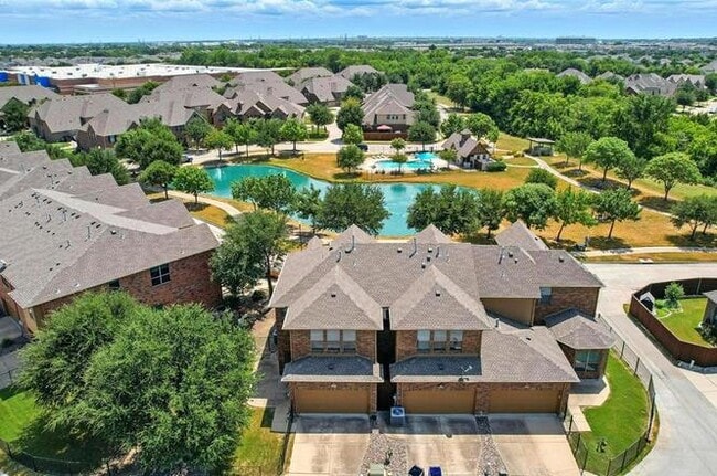 Building Photo - 5432 Mesquite Dr