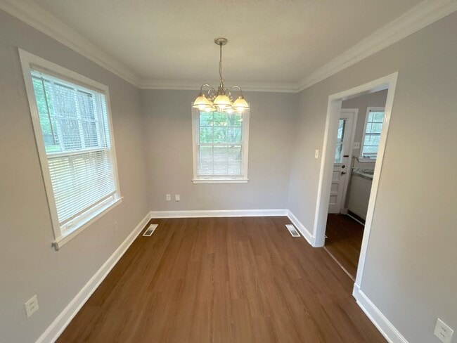 Building Photo - 4315 Leatherwood Ave
