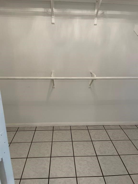 Building Photo - 14622 Vaughnville Dr