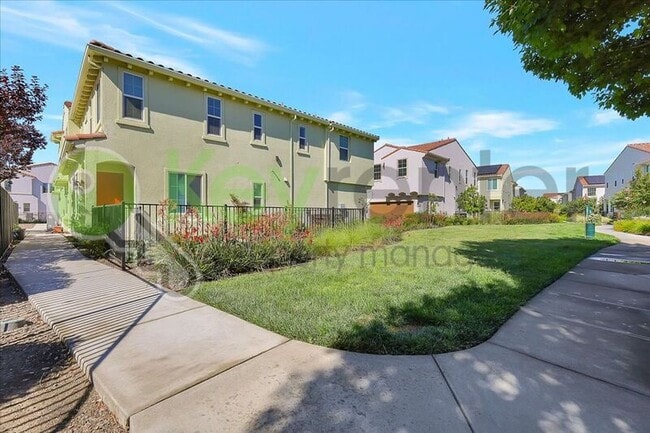 Building Photo - 5301 E Commerce Way
