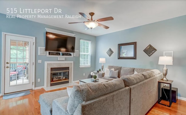 Building Photo - 515 Littleport Dr