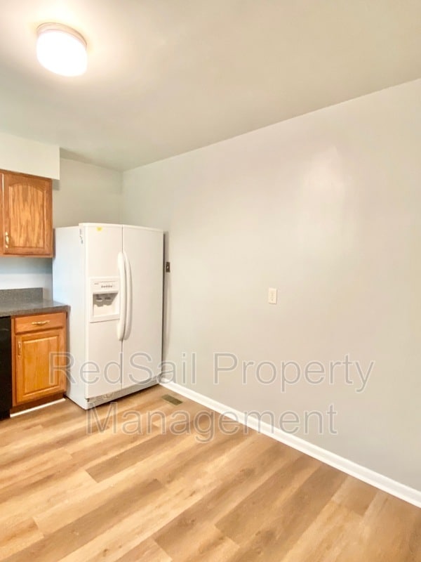 Building Photo - 34 Warren Dr