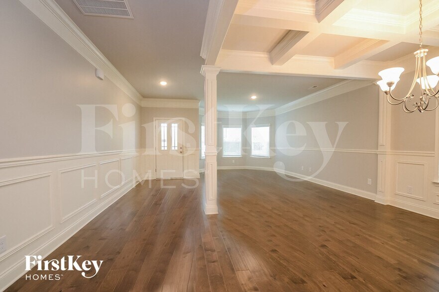 Building Photo - 3621 Wind Ridge Ln